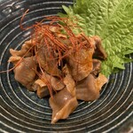 炭火やきとり 朧 - 砂肝ラー油がけ