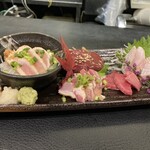 炭火やきとり 朧 - 刺身盛り合わせ