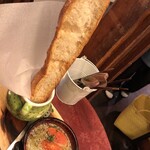 ビストロ ミートマン - しらすと明太子のアヒージョ