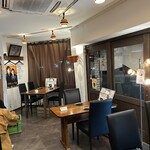 居酒屋 てげてげ - テーブルが5組のみ