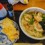 ヨコクラうどん - 鶏チャー葱炙り脂あい盛りと鶏天