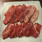 炭火焼肉じゃいあん - 