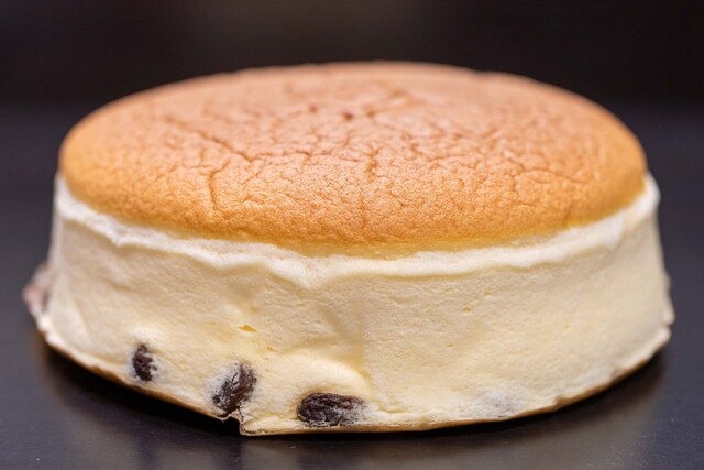 りくろーおじさんの店 新幹線改札内店 - 新大阪/ケーキ | 食べログ