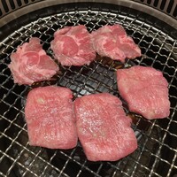 横浜 うしみつ - 