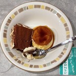 サイゼリヤ - プリンとティラミスクラシコ¥500内