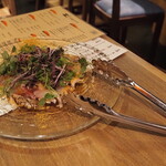 炭火焼き離島酒場ウタとルリ - 父島尾長鯛炭火焼きカルパッチョ