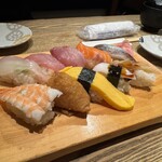 元祖ぶっち切り寿司 魚心 - 