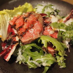 炭火焼き離島酒場ウタとルリ - バルサミコ酢のソースが絶品