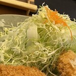 とんＱ つくば本店 - オリジナルキャベツ0、にんじん載せ