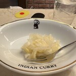 インデアンカレー - 酸っぱうまいキャベツピクルス。