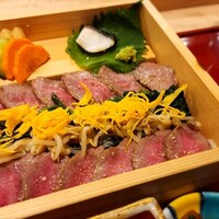 対馬のどぐろとイカ活き造り 博多 魚蔵 都ホテル店 - 