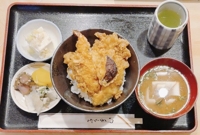 Akiyama — photograph 6