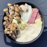 THE BBQ BEACH in LINKS UMEDA - 【冬季限定メニュー】きのことベーコンのチーズリゾット 2人前　11/5～2/28まで
¥3,850