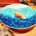 鮨 水天一碧 - 石鯛の握り