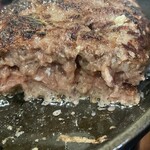 とろけるハンバーグ福よし 鹿児島与次郎店 - 肉汁ブシャー！！