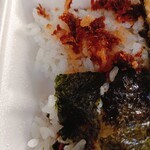 ランチハウス - 海苔の下には全面におかかが敷き詰めてあります!