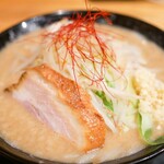 麺賊 夢我夢中 - 味噌豚基本　味玉　並　にんにく入り