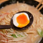 麺賊 夢我夢中 - 味噌豚基本　味玉アップ