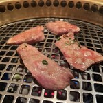 丸恵 - 網が良いから、焼け方も綺麗