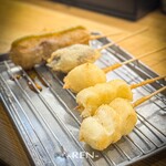 二度と来るよ - 右から  長葱  ニンニク  椎茸  マグロ串