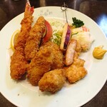 洋食 小春軒 - 特製盛合せ