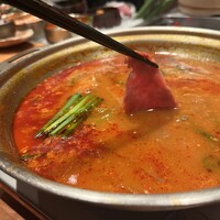 韓国料理 先斗町 李南河　 - スープは辛さを調整していただけます。