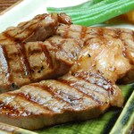 ステーキ厨房 紅花 - 牛焼肉ランチ