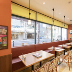 蜂の家 - 店内写真