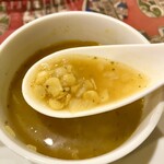 リトルスパイス - サービスの豆スープ