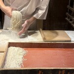 九つ井 - 打ち立ての生麺、とても美味しいです。