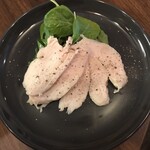 蔵くら - しっとりやわらか鶏ハム。シェフのレシピなのかな？名前通りのしっとり感と噛めば溢れる旨味・・・勿論ビールとは仲良しですよ（＾_＾）