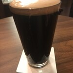 蔵くら - スタウト(飛騨高山:岐阜)。一般的にイメージするスタウトはギネスですが、コチラのスタウトは甘味とどっしりしたコクを味わえる一杯。ビアバーも随分増えましたが飛騨高山はあまり出会えないので是非☆