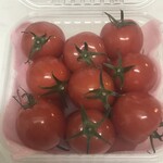 えひめ中央ひなたCAFE - このプチトマト、張りがすごい！！