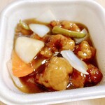 餃子の王将 - 料理写真:酢豚 660円
土産箱 10円