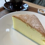 海辺のテーブルエッグ - 卵のケーキ（温）