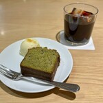 喫茶室 KOHORO - 水出しアイスコーヒー　600円
抹茶＆ホワイトチョコケーキ　1,000円