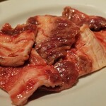 炭火焼肉ホルモン まるは - ★★失念