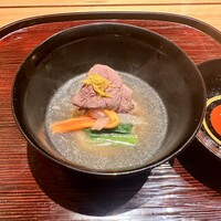 銀座 稲葉 - お目出度い牛肉のお雑煮