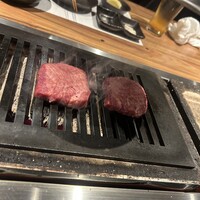 黒毛和牛ヘレ肉専門店 炭火焼肉 りきちゃん 北浜店 - 