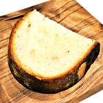 トラットリア・アルベロ - 自家製天然酵母パン