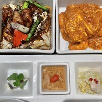 礼華 - ランチの礼華御膳(海老チリソースと今週の料理、この日は回鍋肉)