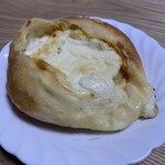 カノア ベーカリー - フォンデュチーズパン