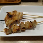 焼き鳥 でん - 手羽　かわ