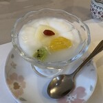 ル・シノワ 花栞 - ◉ 杏仁豆腐
      　☘️ 爽やかでツルンとしていて良い感じ❤️