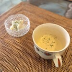 ポーズカフェ - ・マッシュポテト、スープ