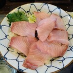 隠れ家 どん亭 - 炙り寒ブリ丼