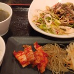 ヒャン - プルコギランチ　オードブル4種と白飯食べ放題