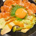 味道楽 - ボリュームあるアボカド。