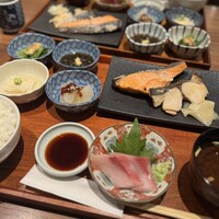 魚とおばんざい 泉士 - 