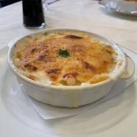 レストラン香味屋 - エビマカロニグラタン2800円です。